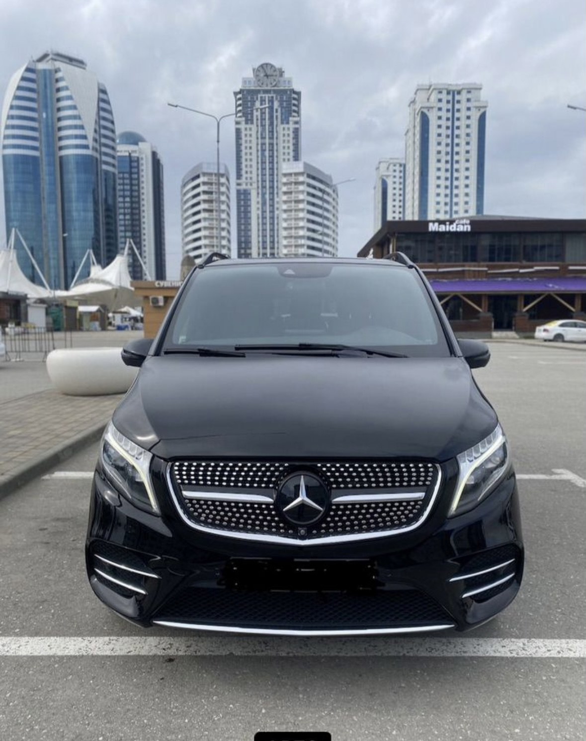 Автомобиль 2018 Mercedes-Benz V-Класс, поездка Грозный — Дербент