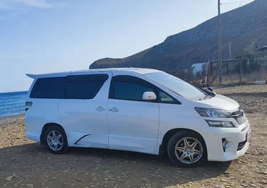 Автомобиль 2020 Toyota Vellfire, поездка Керчь — Симферополь